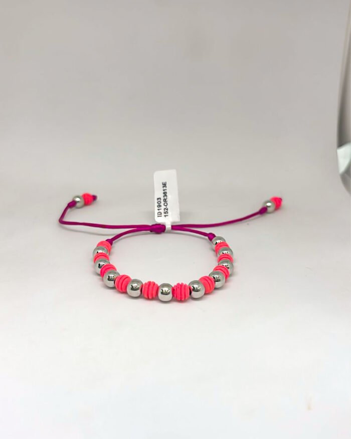 PULSO TEJIDO CON 6 BALINES DE ORO BLANCO 18K CON BOLAS DE NEOPRENO EN ROSADO EN HILO MORADO - Image 1