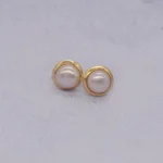 ARETES TOPOS PERLA ORO 18K