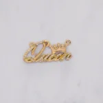 DIJE CALADO QUEEN PIEDRAS ORO 18K