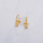 ARETES CORTOS RATON ORO 18K