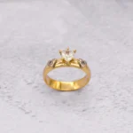 ANILLO SOLITARIO CORAZONES ORO 18K