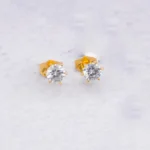 ARETES TOPO PIEDRA BLANCA 18K