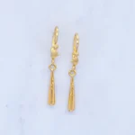 ARETES PATA DE CABRA ORO 18K