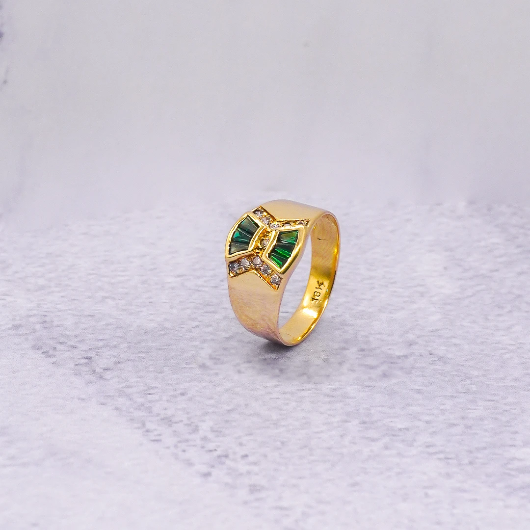 1551147.webp ANILLO PARA DAMA PIEDRAS VERDES BLANCAS ORO 18K - Image 1