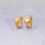 ARETES CORTOS PIEDRAS CIERRE CATALAN ORO 18K