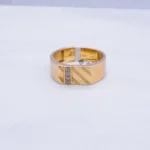 ANILLO PARA HOMBRE LISO REGLETA PIEDRA ORO 18K