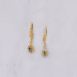 ARETES COLGANTES PIEDRA VERDE ORO 18K