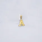 DIJE LETRA A ARENADA ORO 18K