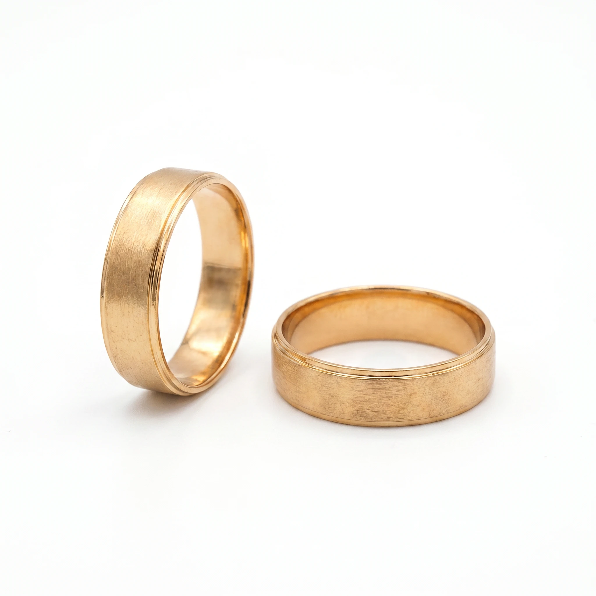1571944-1571945 ANILLO MATRIMONIO ARENADO ORO 18K - Image 1