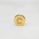 DIJE HERRAJE LETRA C PIEDRAS ORO 18K