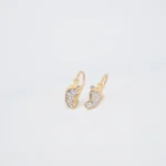 ARETES CORTOS PIES PIEDRAS ORO 18K