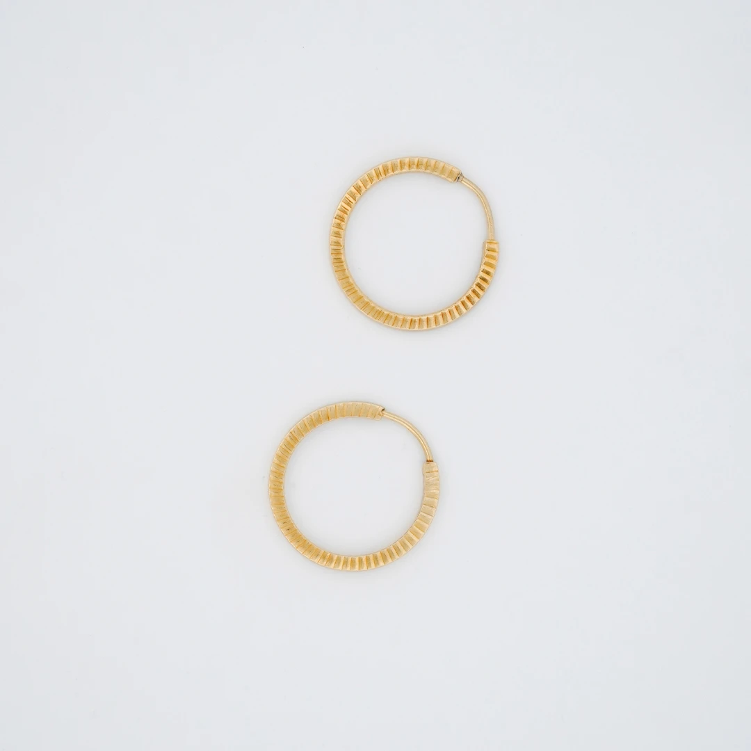 1872357.webp ARETES CANDONGAS HUECAS ORO 18K - Image 1