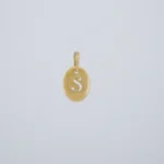 DIJE MEDALLA LETRA S EN ORO 18 KILATES