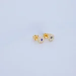 ARETES TOPOS FLOR EN ORO 18K