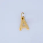 DIJE LETRA A LISA EN ORO 18K