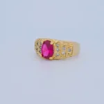 Anillo para Dama con Piedras Blancas y Roja en Oro 18 Kilates