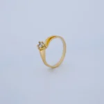 Anillo Solitario Piedra en Oro 18 Kilates