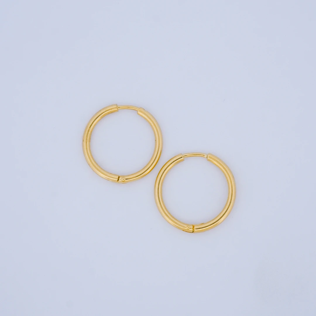 1516142.webp ARETES CANDONGAS LISAS HUECAS EN ORO 18K - Image 1
