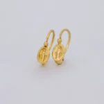ARETES VIRGEN EN ORO 18 KILATES