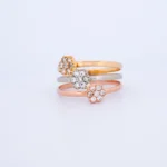 Anillo para Dama Flor Calado en Tres Oros 18 Kilates