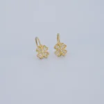 ARETES TRÉBOL CON PIEDRAS EN ORO 18K
