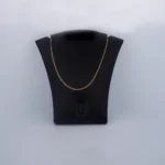 CADENA DE TEJIDO ESCALERA CORTA EN ORO 18K