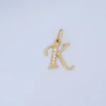 DIJE LETRA K LISA CON PIEDRAS EN ORO 18K