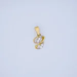 DIJE LETRA G CON PIEDRAS EN ORO 18K