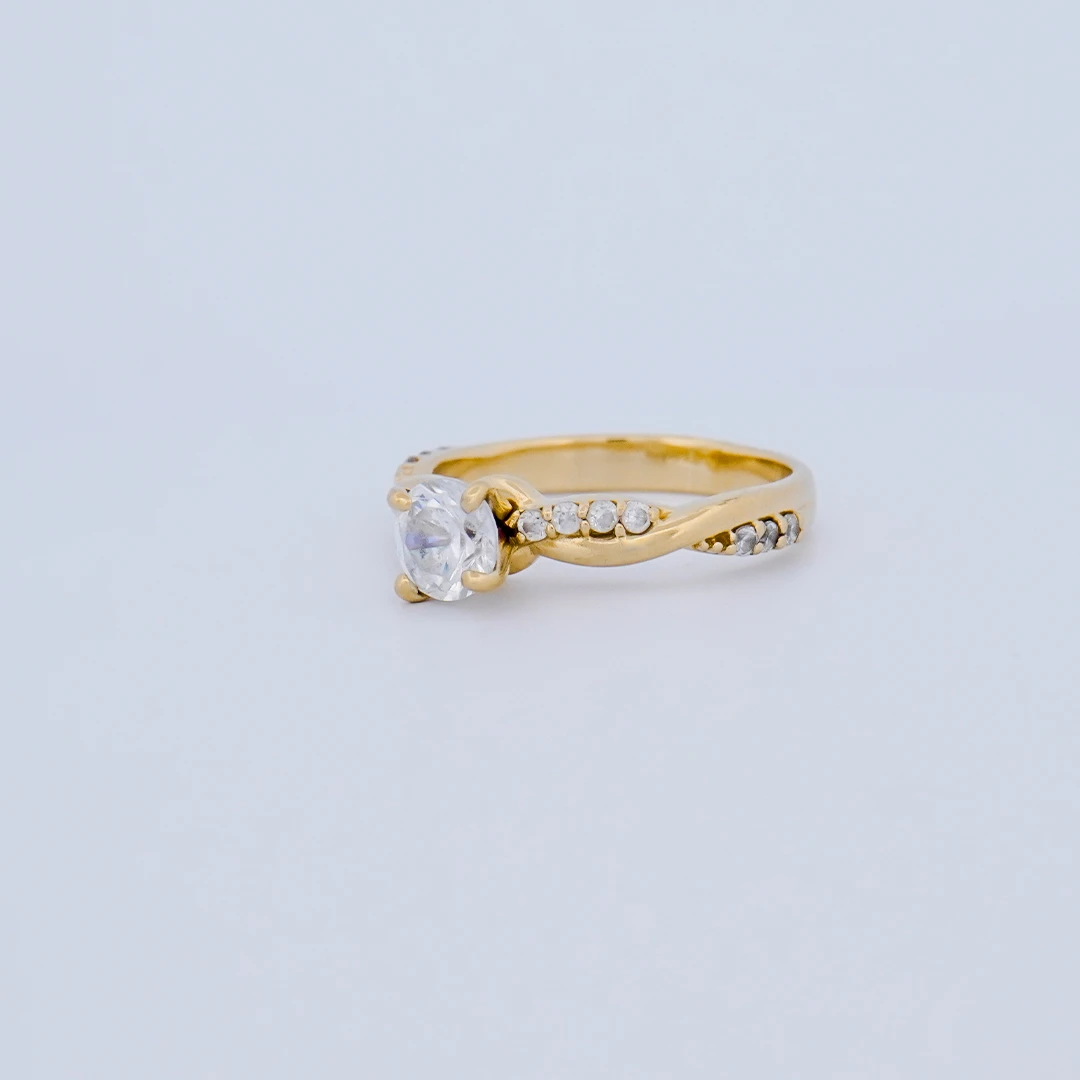 1564570.webp Anillo Compromiso con Piedras en Oro 18 Kilates - Image 1