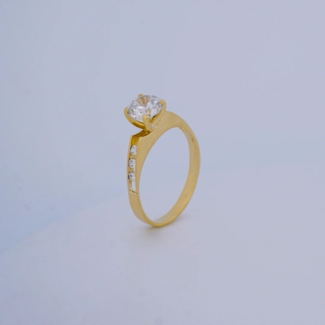 1582208.webp Anillo Solitario Piedras Blancas en Oro 18 Kilates - Image 1