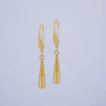 Aretes Pata de Cabra en Oro 18 Kilates