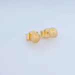 Aretes Topos Media Bola Lisa en Oro 18 Kilates