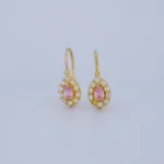 ARETES GOTA CON PIEDRA ROSA EN ORO 18K