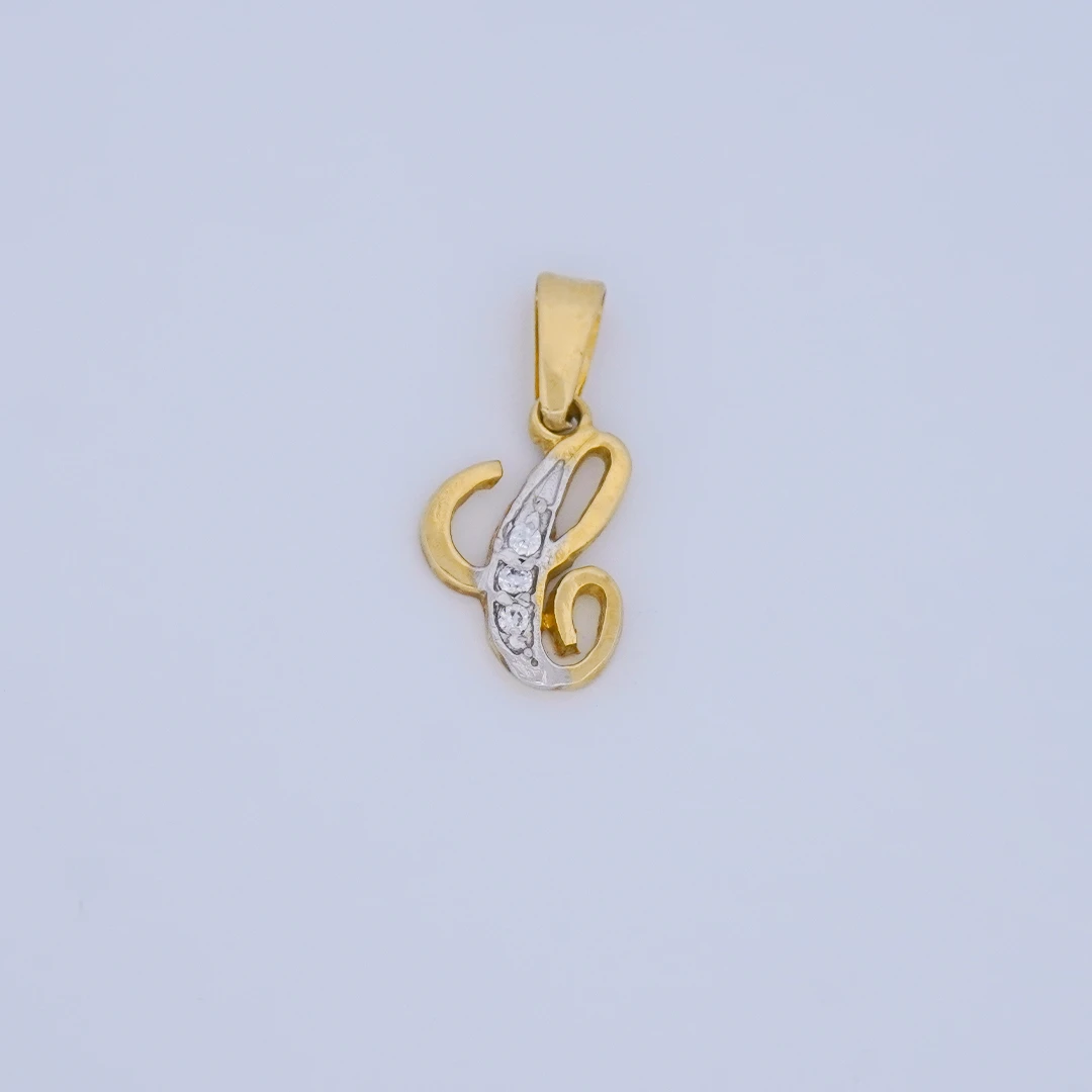 1902860.webp Dije Letra C Piedras Lisa Oro 18K - Orofino Ecuador