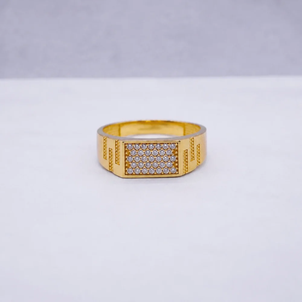 Anillo Placa Con Zircones 18K - Orofino Ecuador