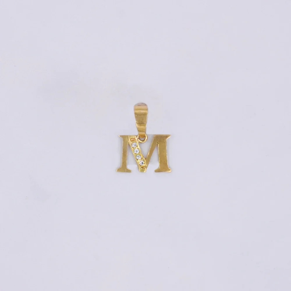 Dije Letra M Calada Lisa Piedras Oro 18K - Orofino Ecuador