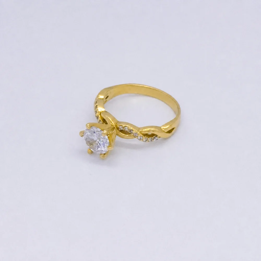 Anillo Solitario Calado Piedras Blancas Oro 18K - Orofino Ecuador