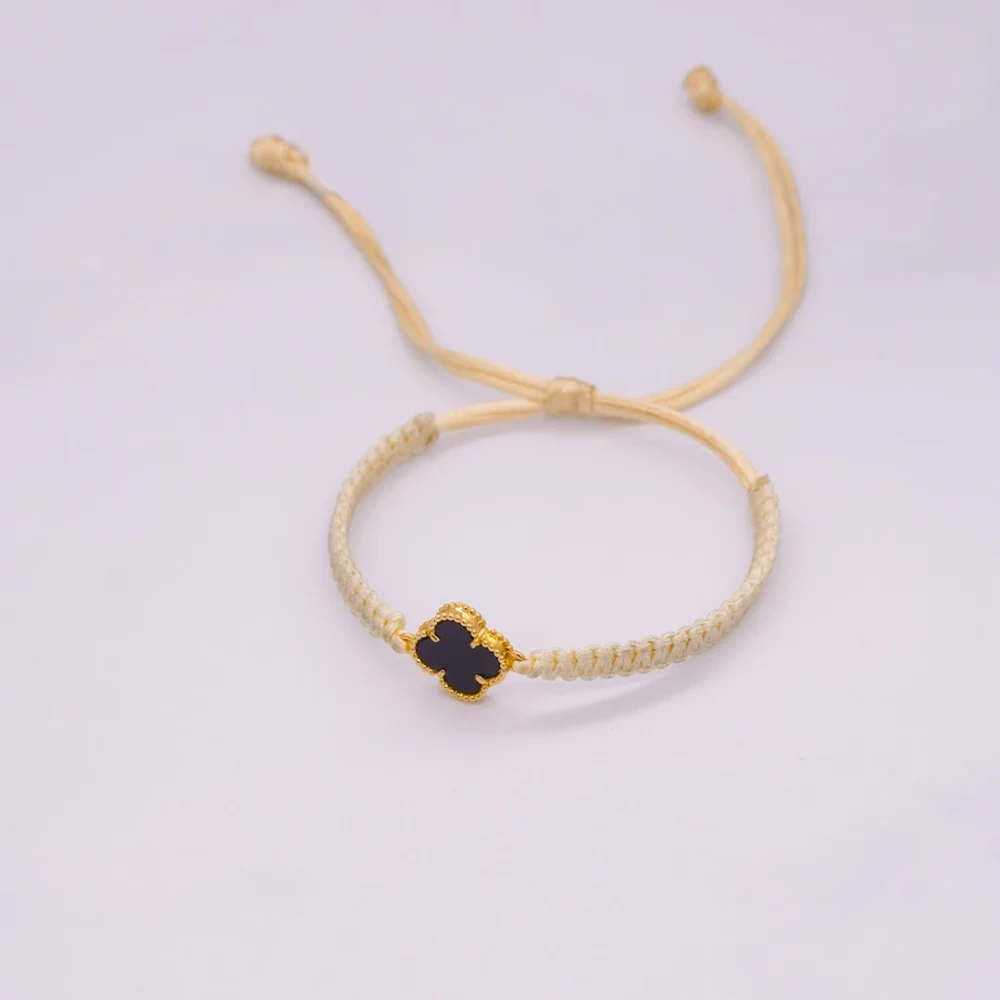 Dije Herraje Van Cleef Con Piedra Negra 18 K - Orofino Ecuador