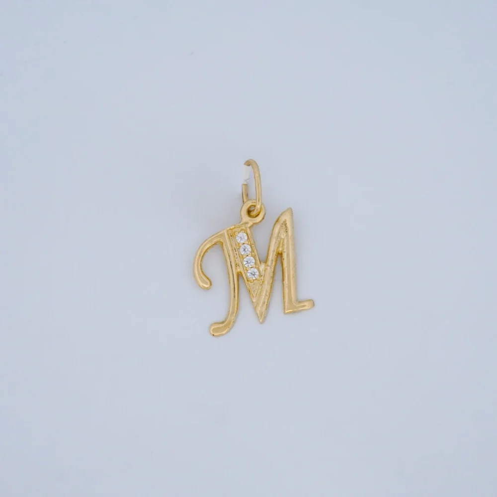 Dije Letra M Piedras Oro 18K - Orofino Ecuador