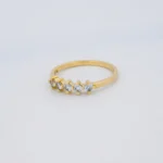 Anillo Con Zircones Celeste Oro 18K - Orofino Ecuador