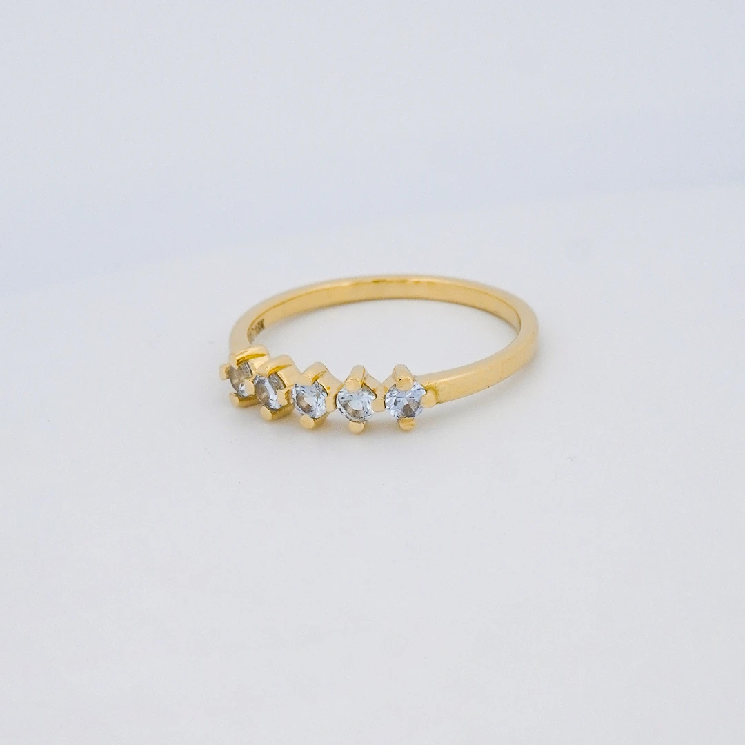 1516408.webp Anillo Con Zircones Celeste Oro 18K - Orofino Ecuador