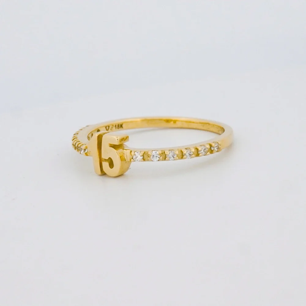 Anillo De Quinceañera Con Zircones Oro 18K - Orofino Ecuador