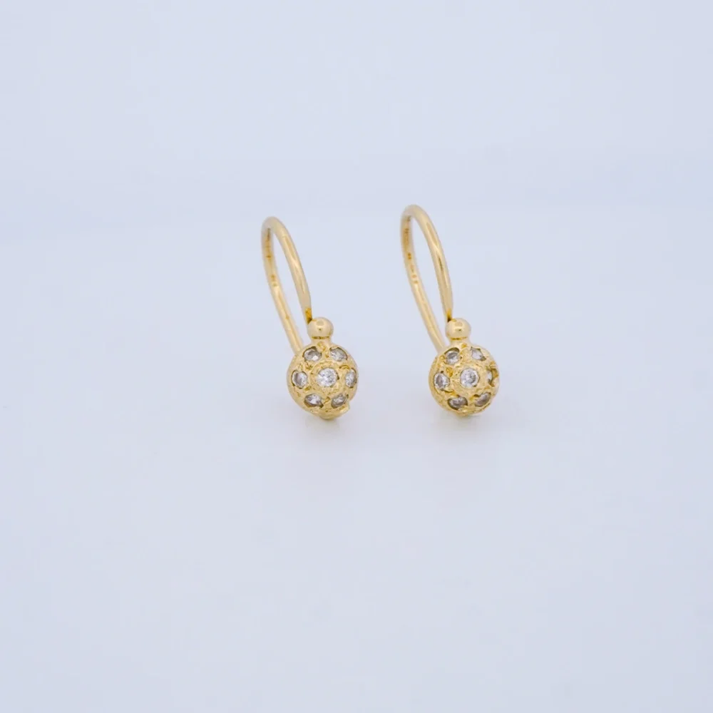 Aretes Cortos Media Bola De Fuego Oro 18K - Orofino Ecuador