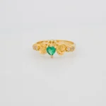 Anillo Corazones Piedra Verde Oro 18K - Orofino Ecuador