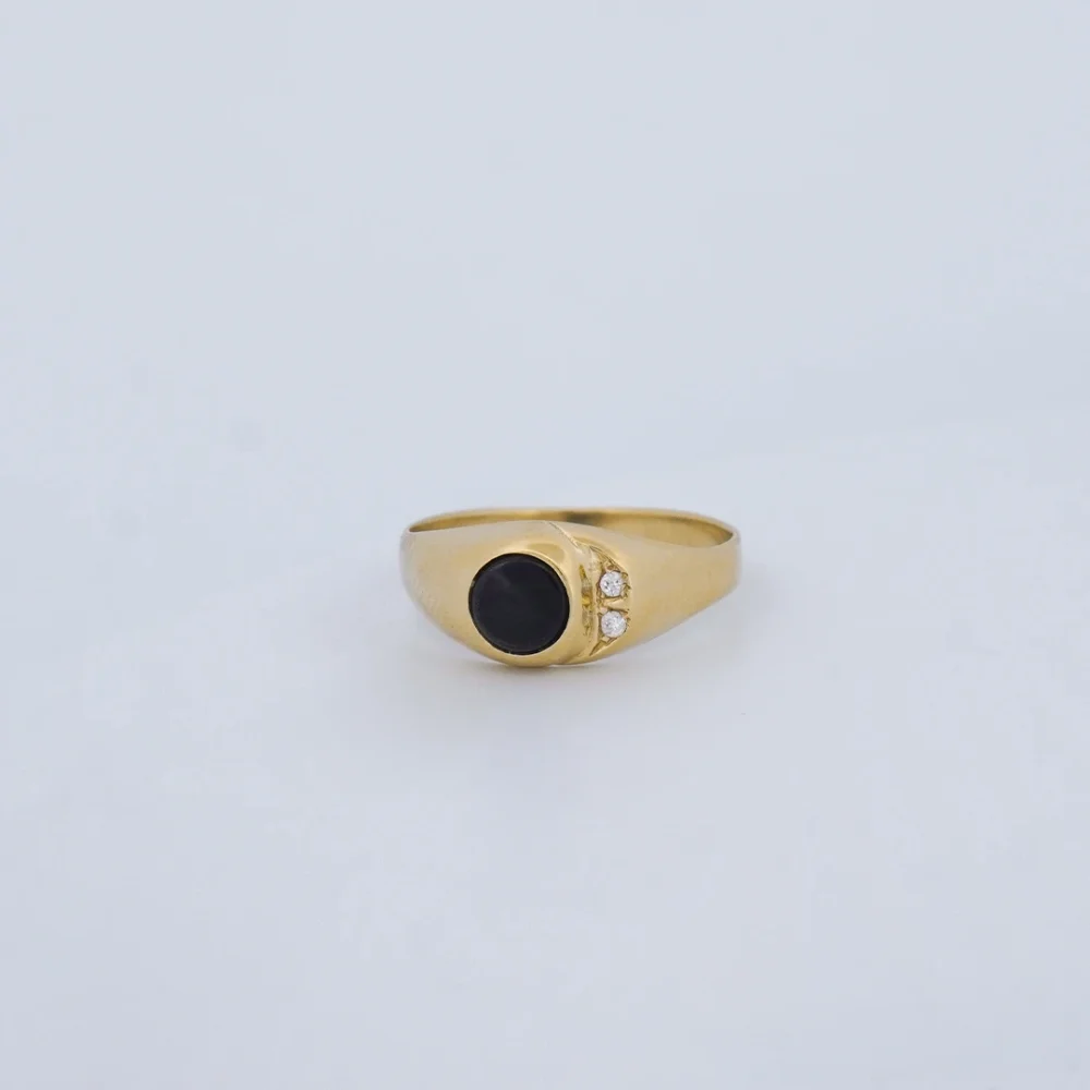 Anillo Para Hombre Piedra Negra Oro 18K - Orofino Ecuador