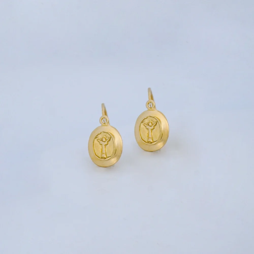 Aretes Cortos Divino Niño Oro 18K - Orofino Ecuador
