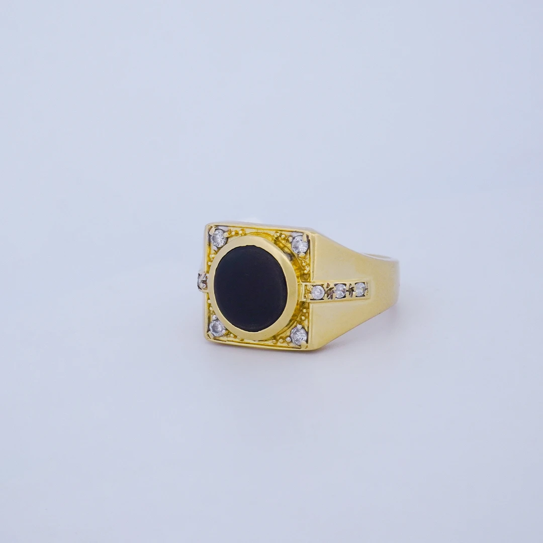 1657650.webp Anillo Para Hombre Piedra Negra Oro 18K – Modelo 2 - Orofino Ecuador