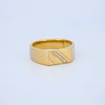 Anillo para hombre mesa con piedras en oro 18K - Orofino Ecuador