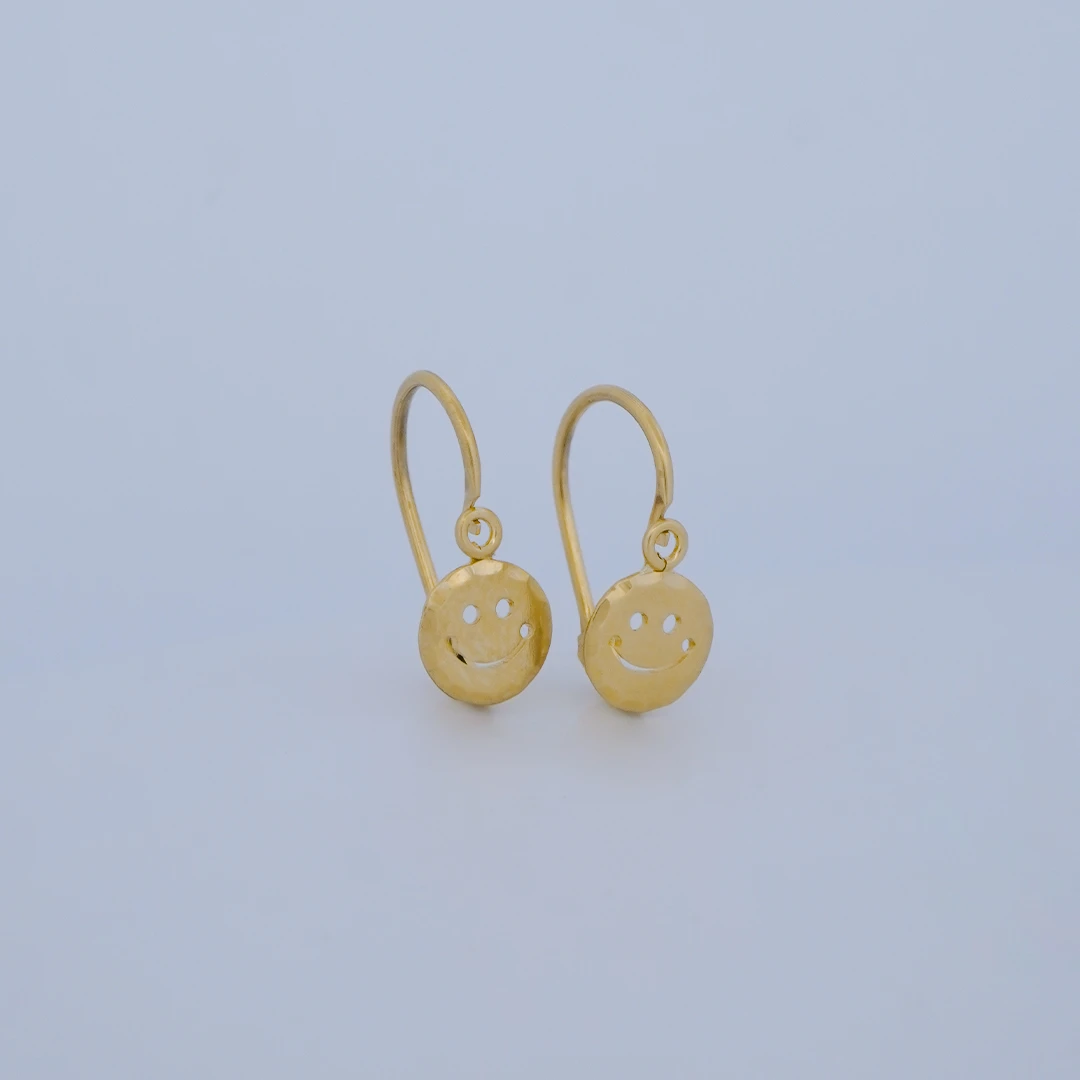 1951540.webp Aretes Cortos Cara Feliz Oro 18K - Orofino Ecuador